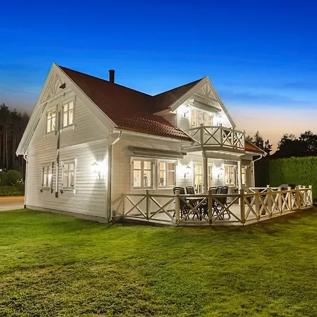 Villa Big With Outbuilding Sarpsborg